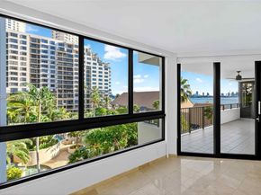520 Brickell Key Dr A604, Miami FL 33131