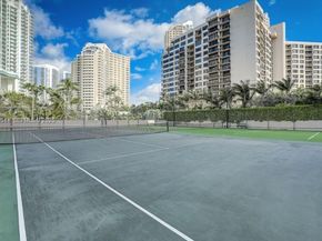 520 Brickell Key Dr A604, Miami FL 33131