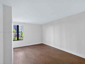 520 Brickell Key Dr A604, Miami FL 33131