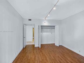 520 Brickell Key Dr A604, Miami FL 33131