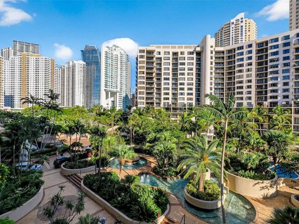 520 Brickell Key Dr A604, Miami FL 33131