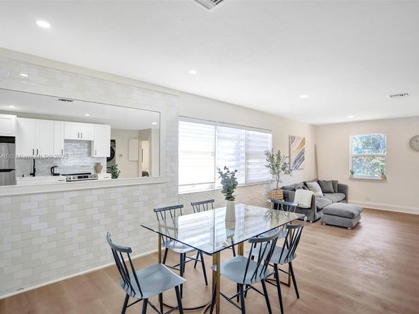 201 NE 2nd Ave, Dania Beach FL 33004