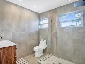 201 NE 2nd Ave, Dania Beach FL 33004
