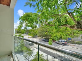 223 NW 51st St, Miami FL 33127