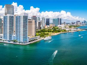 335 S Biscayne Blvd 3900, Miami FL 33131