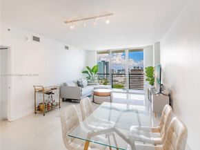 335 S Biscayne Blvd 3900, Miami FL 33131