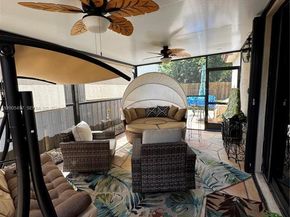 595 SE 33rd Ter, Homestead FL 33033