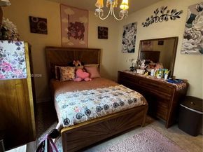 595 SE 33rd Ter, Homestead FL 33033