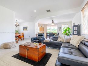 1030 Bamboo Ln, Weston FL 33327