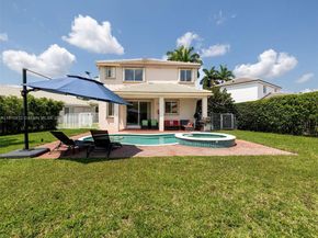 1030 Bamboo Ln, Weston FL 33327