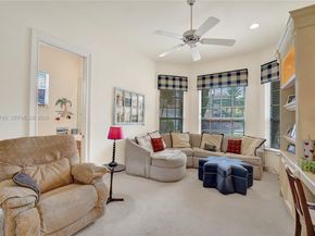 901 Manatee Way, Hollywood FL 33019