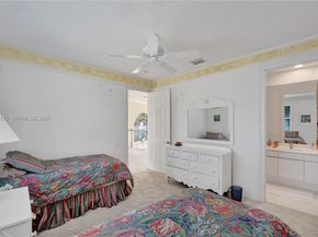 901 Manatee Way, Hollywood FL 33019