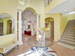 901 Manatee Way, Hollywood FL 33019