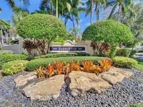 901 Manatee Way, Hollywood FL 33019