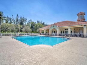 4266 SW 10th Pl, Deerfield Beach FL 33442