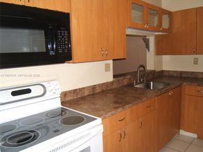 8415 SW 107th Ave 146W, Miami FL 33173