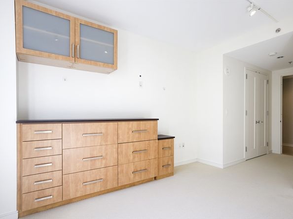 580 Washington St 12E, Boston MA 02111