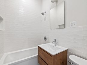 239 Commonwealth Avenue 52, Boston MA 02116
