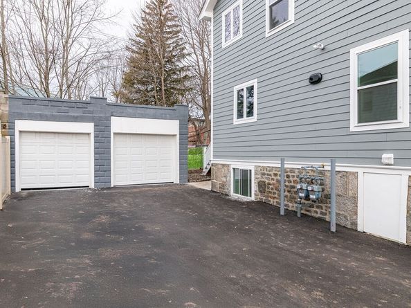 8A Faunce Rd A, Boston MA 02126