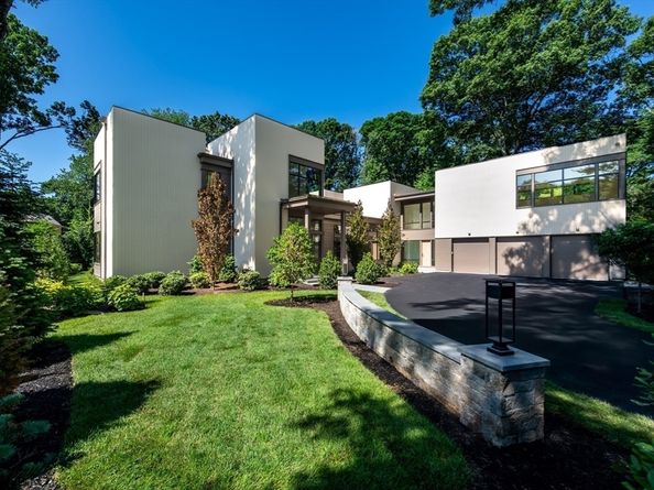 23 Thoreau Rd., Lexington MA 02420
