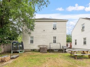 90 Vezina Ave, Leominster MA 01453