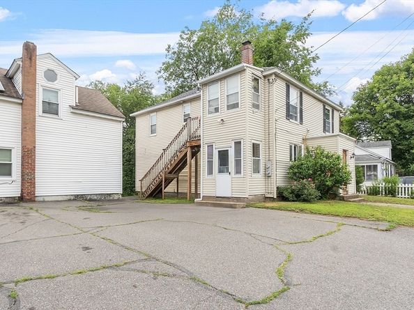 90 Vezina Ave, Leominster MA 01453