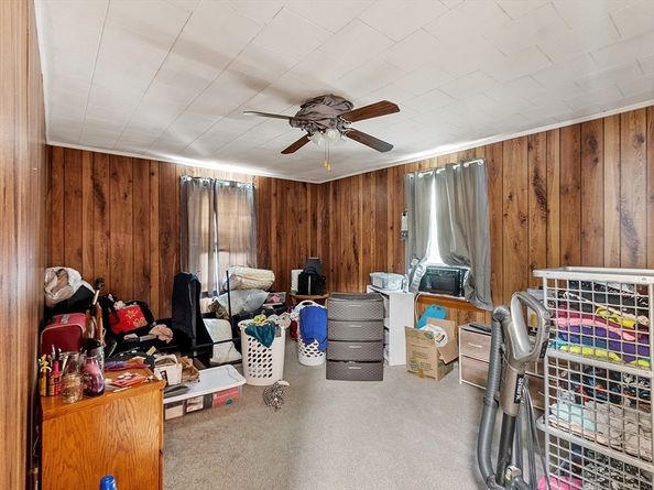 90 Vezina Ave, Leominster MA 01453