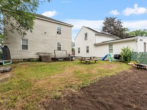 90 Vezina Ave, Leominster MA 01453