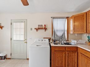 90 Vezina Ave, Leominster MA 01453