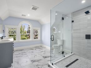 4 Grove St, Medford MA 02155
