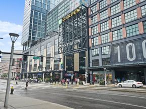 100 Lovejoy Wharf 6N, Boston MA 02114