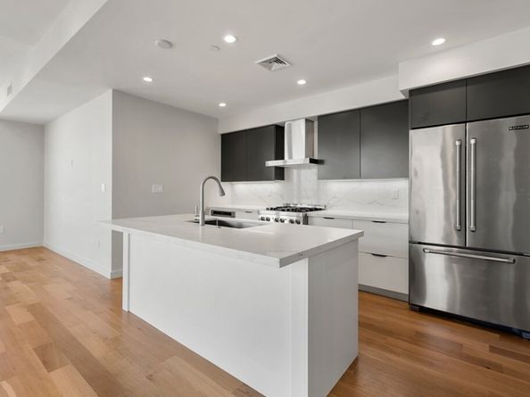 537 E 2nd St 101, Boston MA 02127