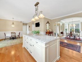 11 Miscoe Road, Mendon MA 01756