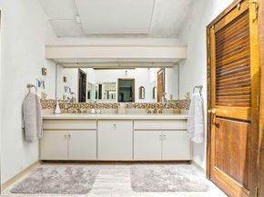 182 County Rd, Plympton MA 02367