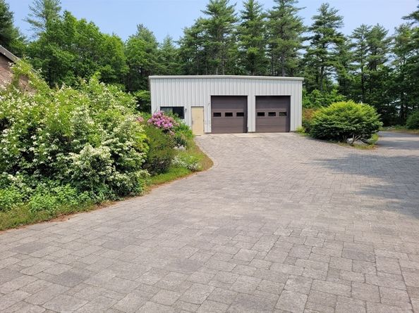 182 County Rd, Plympton MA 02367