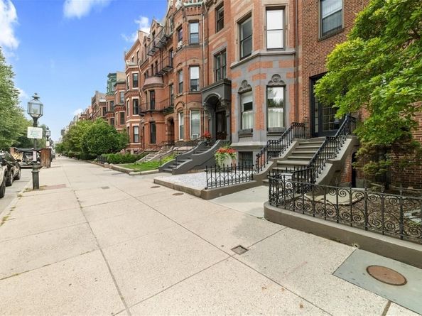 228 Commonwealth Ave 9, Boston MA 02116