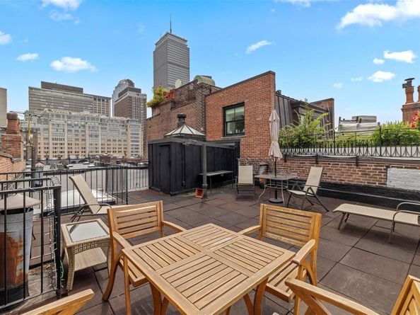 228 Commonwealth Ave 9, Boston MA 02116