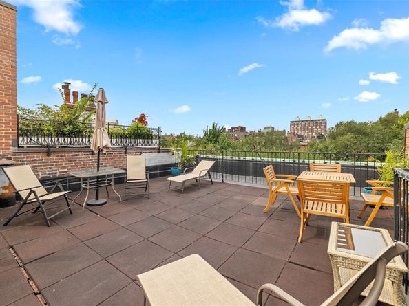 228 Commonwealth Ave 9, Boston MA 02116