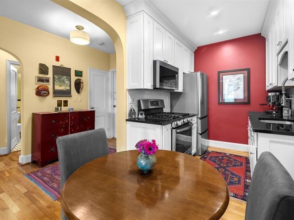 228 Commonwealth Ave 9, Boston MA 02116