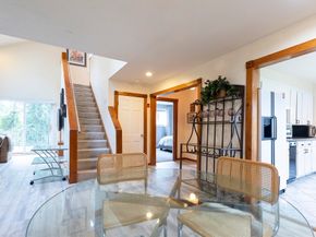 7 Johnson Rd, Southborough MA 01772
