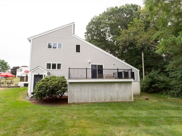 7 Johnson Rd, Southborough MA 01772