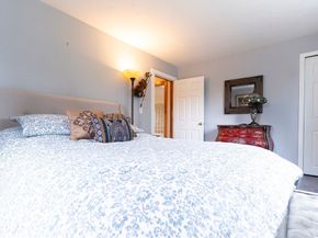 7 Johnson Rd, Southborough MA 01772