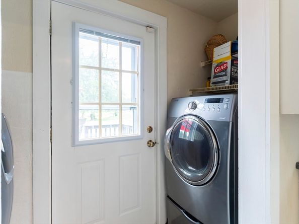 7 Johnson Rd, Southborough MA 01772