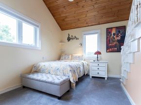 7 Johnson Rd, Southborough MA 01772