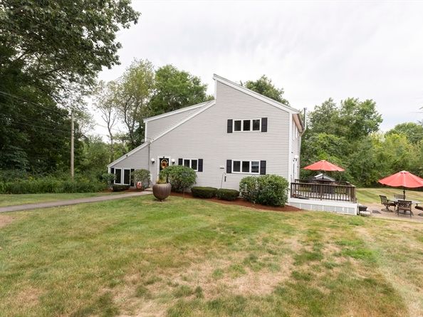 7 Johnson Rd, Southborough MA 01772