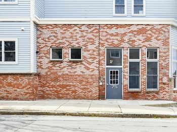 75 Walnut Street