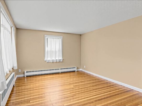 51 Ledge Hill Rd, Boston MA 02132