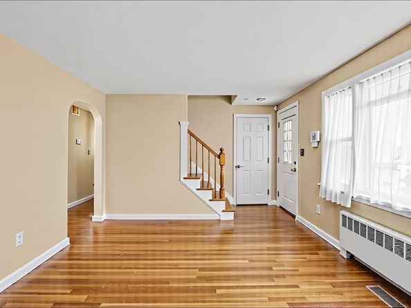 51 Ledge Hill Rd, Boston MA 02132