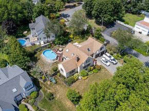 50 Prospect Ave, Hull MA 02045