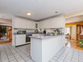 50 Prospect Ave, Hull MA 02045